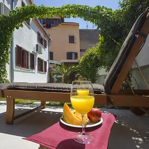 Apartment Center Kadena, Split